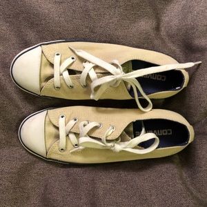 Neutral off-white/tan Converse sz7 *new* no 📦
